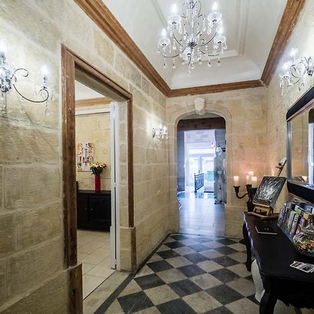 Julesy'S Bnb Hotel Cospicua ภายนอก รูปภาพ