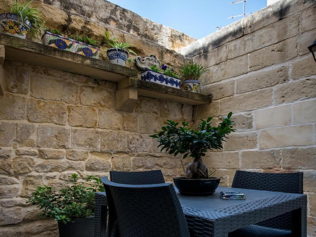 Julesy'S Bnb Hotel Cospicua ภายนอก รูปภาพ